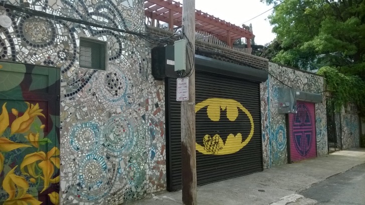Batman garage off South Street, photo by Pamela Reilly
