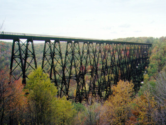 Kinzua Bridge before its collapse in 2003. Photo by DCNR/Bureau of State Parks.